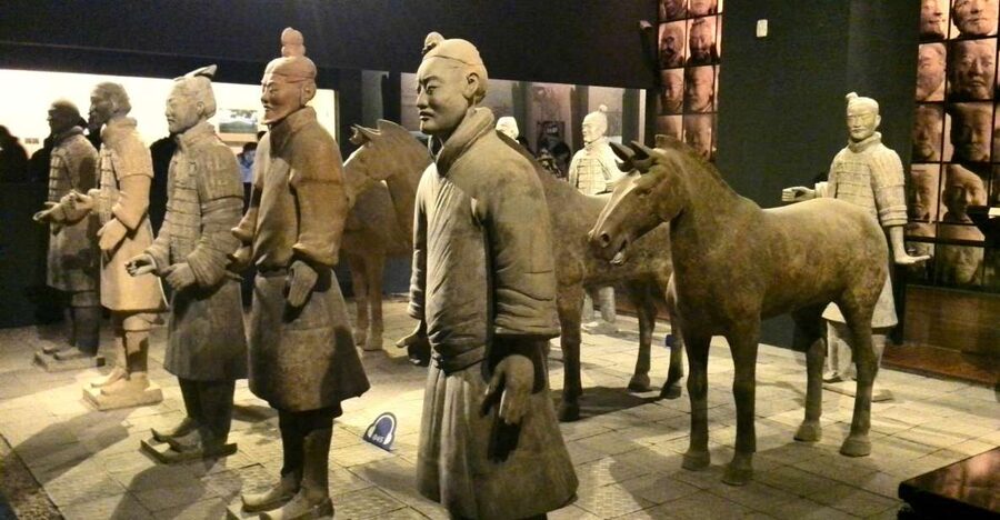 1 Day Beijing to Xi'an Terracotta Warriors Tour by Air - Flying Beijing to Xian in one day, and why it is the whole point