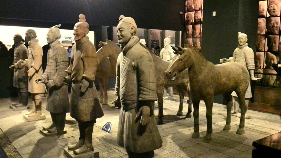 1 Day Beijing to Xi'an Terracotta Warriors Tour by Air - Muslim Dasi residential quarter, where the food tasting does the talking