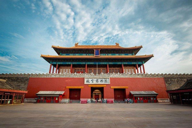 2-Day Beijing Sightseeing Highlights Combo Package with Lunch - Temple of Heaven, a Silk Factory Stop, and Lunch That Keeps You Moving