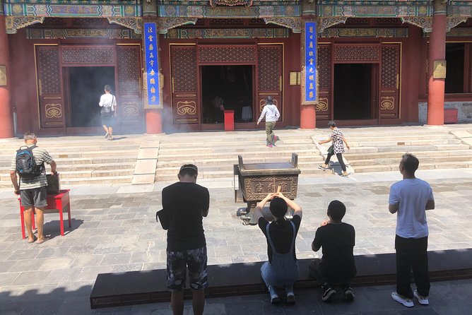 3-Hour Private Tour: Temple of Heaven and Lama Temple - Wudaoying Hutong: a short walk in Beijing’s oldest lanes
