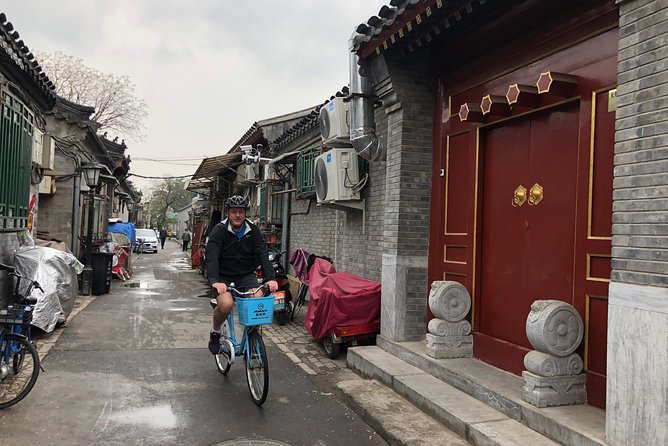 4-Hour Private Beijing Hutong Bike Tour with Dumpling Lunch - Hou Hai (Back Lakes) and Shichahai: Lake Views Plus Real Lanes