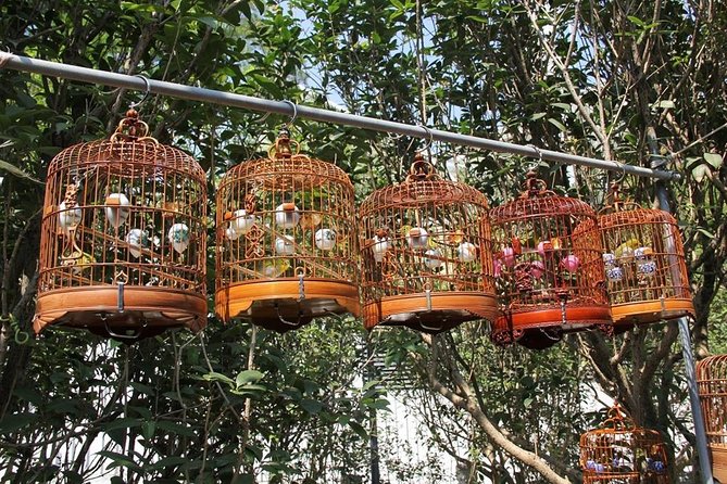 6-Hour Private Beijing Tour: Flower and Fish Market, Panjiayuan Antique Market and 798 Art Zone - Stop 2: Panjiayuan Antique Market (Where the Real Browsing Tactics Pay Off)