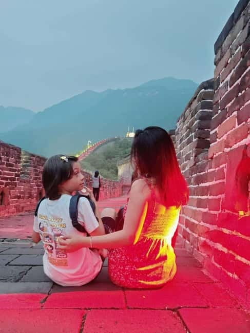 Afternoon Sightseeing Bus Guided Tour to Mutianyu Great Wall - Mutianyu at an afternoon pace: the crowd and sun fix