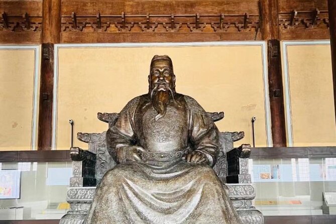 All Inclusive Private Tour: Juyongguan Greatwall, Sacred Road, MingTombs - Lunch built into the day: Peking duck plus small guidance that helps