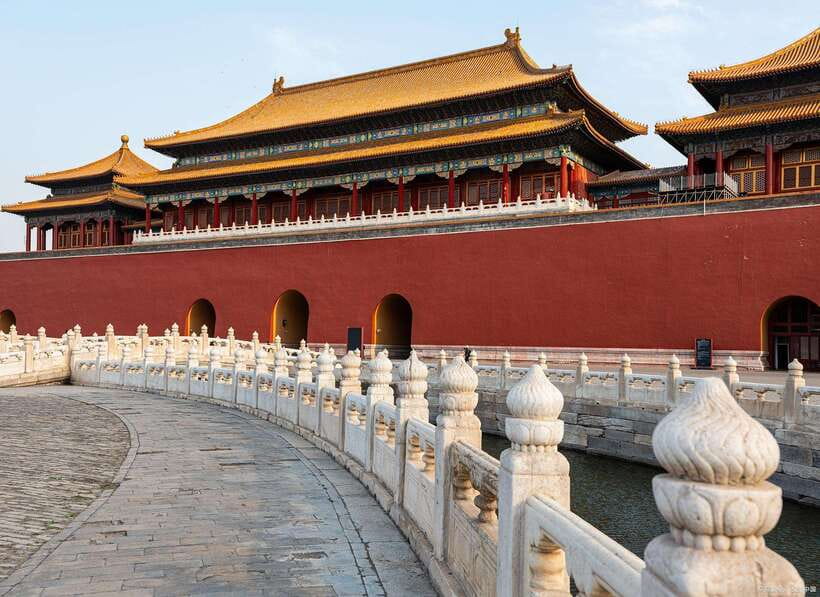 All-Inclusive PrivateTour:Mutianyu Great Wall&Forbidden City - Tiananmen Square without the chaos, plus the key sights to notice