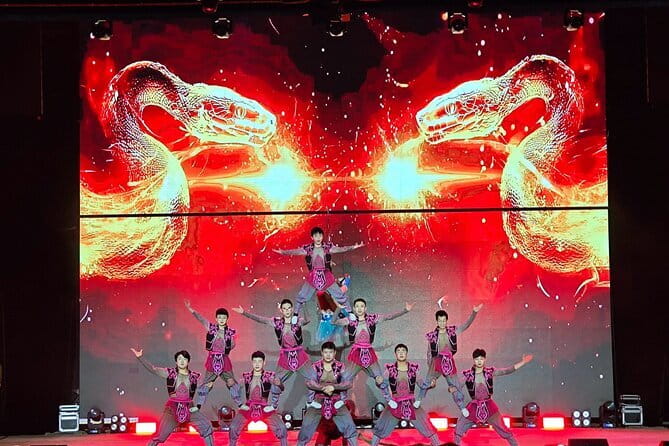 Beijing Acrobatic Show at Regal Palace Theatre (Qin Le Gong） - Key things to know before you go