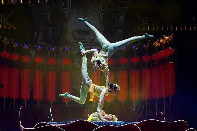 Beijing Acrobatic Show in Red Theater with Guide and Transfer - Language support, and how a guide helps beyond translation
