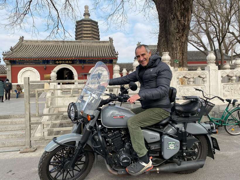 Beijing:Ancient & Modern City Tour by Sidecar(Day/Night) - Shichahai and the hutongs: the Beijing you can feel on the street