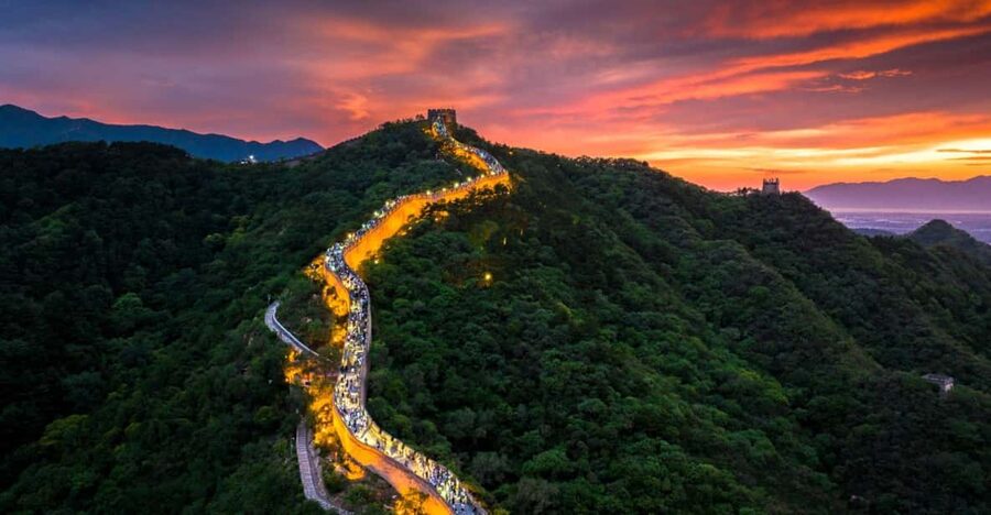 Beijing:Badaling Night Great Wall Ticket, Tour & Show - Picking the right option: ticket-only, bus with guide, or private transport