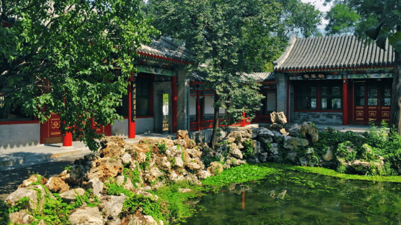 Beijing: Beihai park e-ticket entry - The White Dagoba and Nine-Dragon Wall: the two postcard anchors