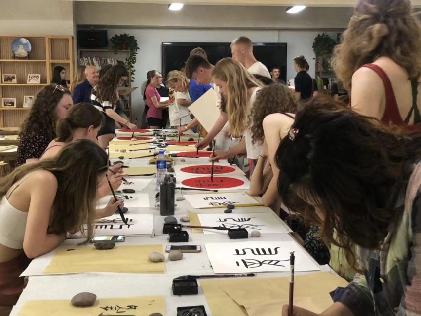 Beijing Calligraphy Class - Finding Hutong Calligraphy on Wangfujing Avenue