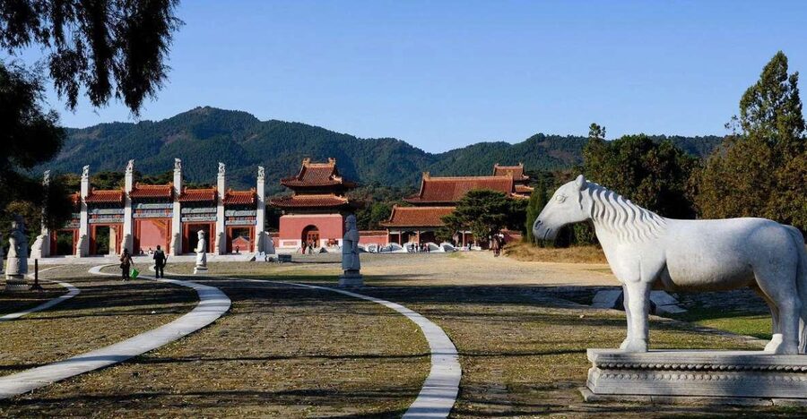 Beijing:Eastern Qing Tomb/Huangyaguan Great Wall/Dule Temple - Eastern Qing Tombs: Qing power, Cixi details, and a site you can follow