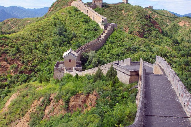Beijing Essential Full-Day Tour including Great Wall at Badaling, Forbidden City and Tiananmen Square - Tiananmen Square at the Start: Big Views, Short Time