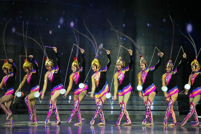 Beijing Evening Acrobatic Show in Red Theater + Private Transfer - Your Evening Game Plan: Pickup Timing and How the Private Transfer Helps