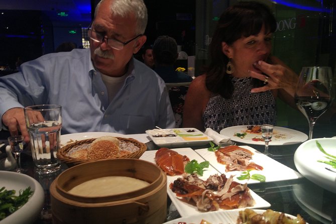 Beijing Evening Tour: Chaoyang Acrobatic Show with Peking Duck Dinner - Key Points If You Want the Best Night