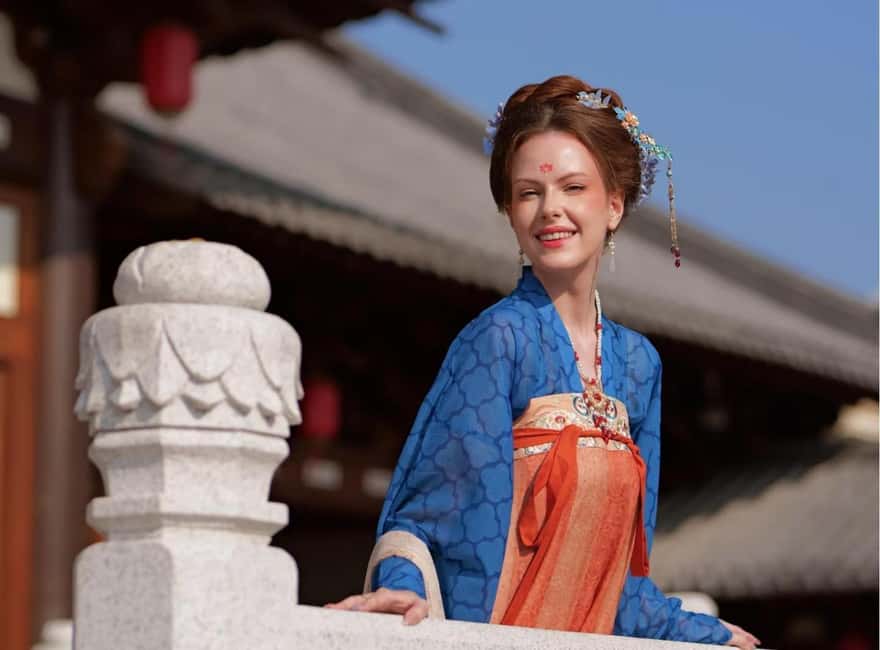 Beijing: Explore the Forbidden City in Hanfu - Meeting at Wangfu Century and Choosing Your Hanfu Look