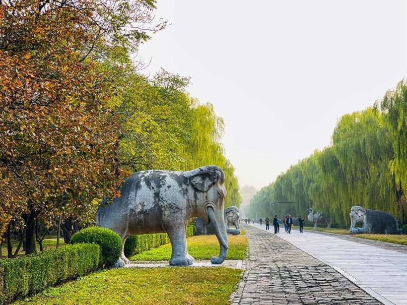 Beijing: Great Wall and Ming Tomb All-inclusive Private Tour - Chairlift, cable car, and which one to plan for