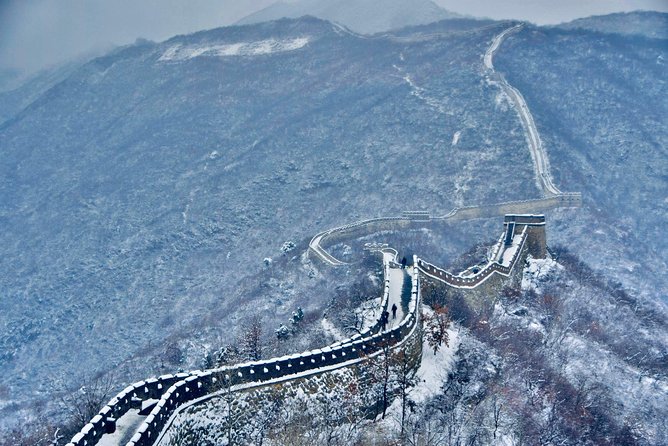 Beijing Gubei Water Town and Great Wall Day Trip - Stop 1: Simatai Great Wall, cable car up and 2 hours to walk