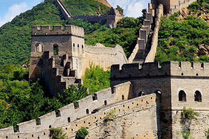 Beijing Historic City Guided Walking Tour + Calligraphy Creation - Stop 4: Yangmeizhu Byway, a short look at old lanes meeting new creativity