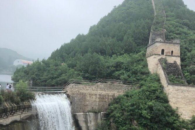 Beijing: Huanghuacheng Lakeside Great Wall Private Tour - The 3-hour Water Great Wall hike at Huanghuacheng