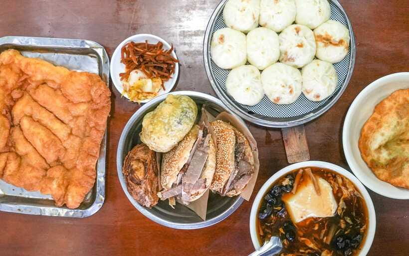 Beijing: Hutong Breakfast Food Tour - Jianbing With a Cheesy Twist, Plus Pancake Style Sweet Bites