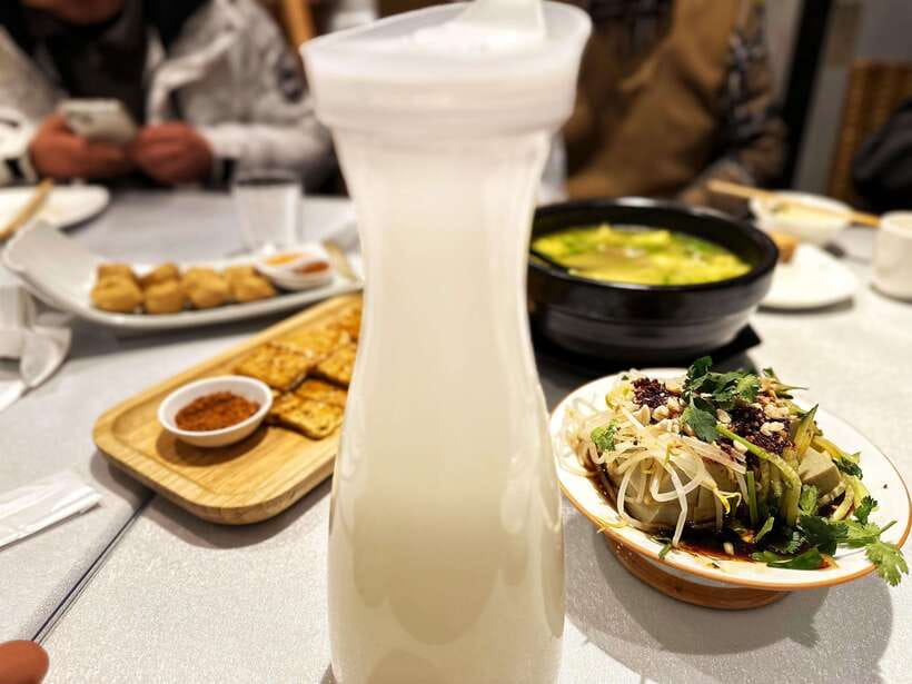 Beijing Hutong Food Crawl Delights: Peking duck, Hotpot&More - Mongolian hot pot: the charcoal pot and the sauce lesson