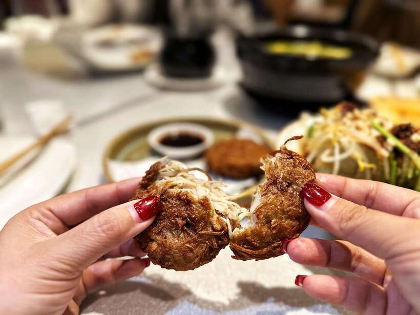Beijing Hutong Food Crawl Delights: Peking duck, Hotpot&More - Should you book this tour?