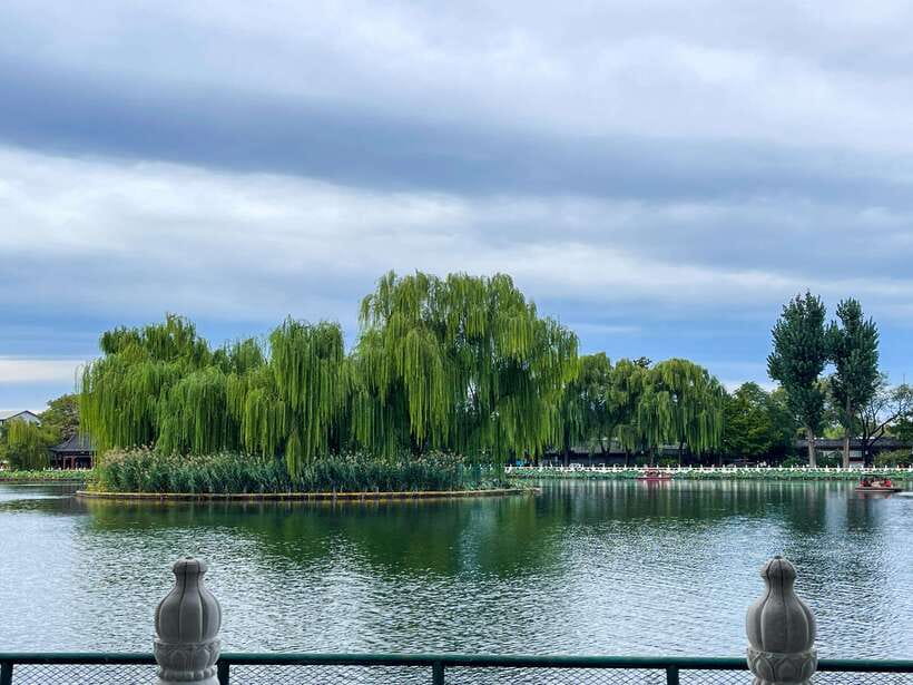 Beijing: Hutongs & Drum Tower City Walking Tour - A Taoism stop by the Jing-hang canal and Wanning bridge