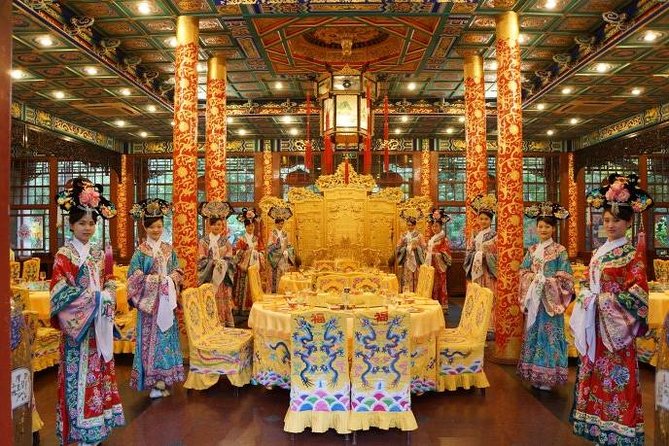 Beijing Imperial Dining Experience at Bai Jia Da Yuan Restaurant with Houhai Lake Bar Tour - Key reasons this one works