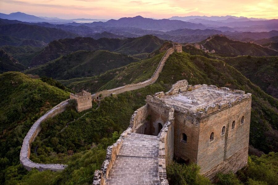 Beijing: Jinshanling and Simatai Wall&Gubei Watertown Tour - Practical tips for better photos and a smoother hike