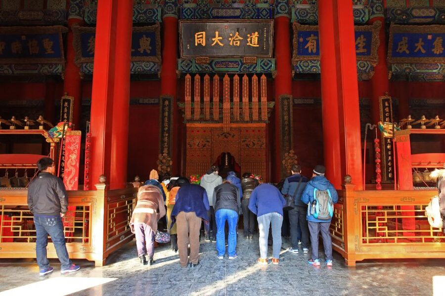 Beijing: Lama Temple, Confucius Temple and Guozijian Museum - What to look for at Guozijian without getting lost in information