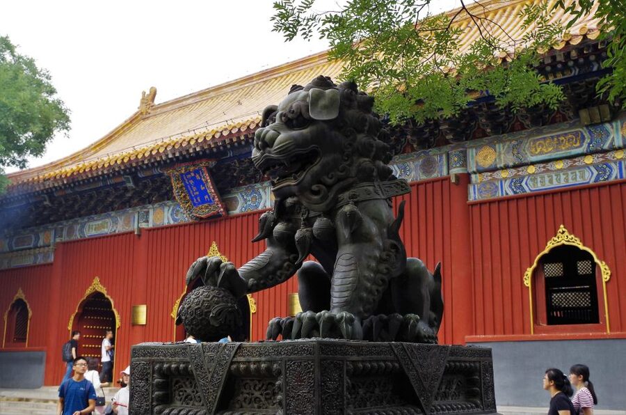 Beijing: Lama Temple, Confucius Temple and Guozijian Museum - Hutong alleys afterward: slow your feet and notice daily life