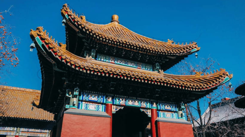 Beijing: Lama Temple (Yonghe Temple) Admission Ticket - The 18-meter sandalwood Buddha, and why it lands so hard