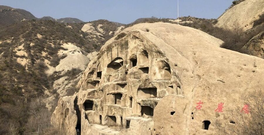Beijing: Longqing Gorge w/Great Wall or Guyaju Private Tour - Dragon Escalator, Lake Cruise, and Temple-Island Time