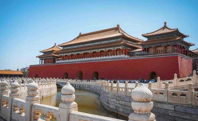 Beijing: Mutianyu Great Wall and Forbidden City Private Tour - Forbidden City walking tour: turning a massive palace complex into a story