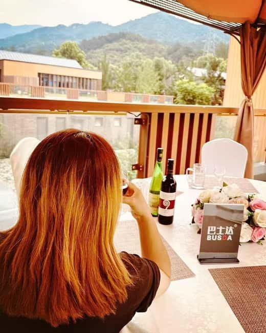 Beijing:Mutianyu Great Wall Bus Day Trips (Optional Add-ons) - Why the guides make or break this kind of day