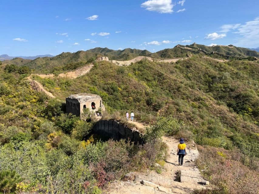 Beijing Mutianyu Great Wall Entry Tickets Chairlift Toboggan - Chairlift Up: Faster Access and a Big View Reward