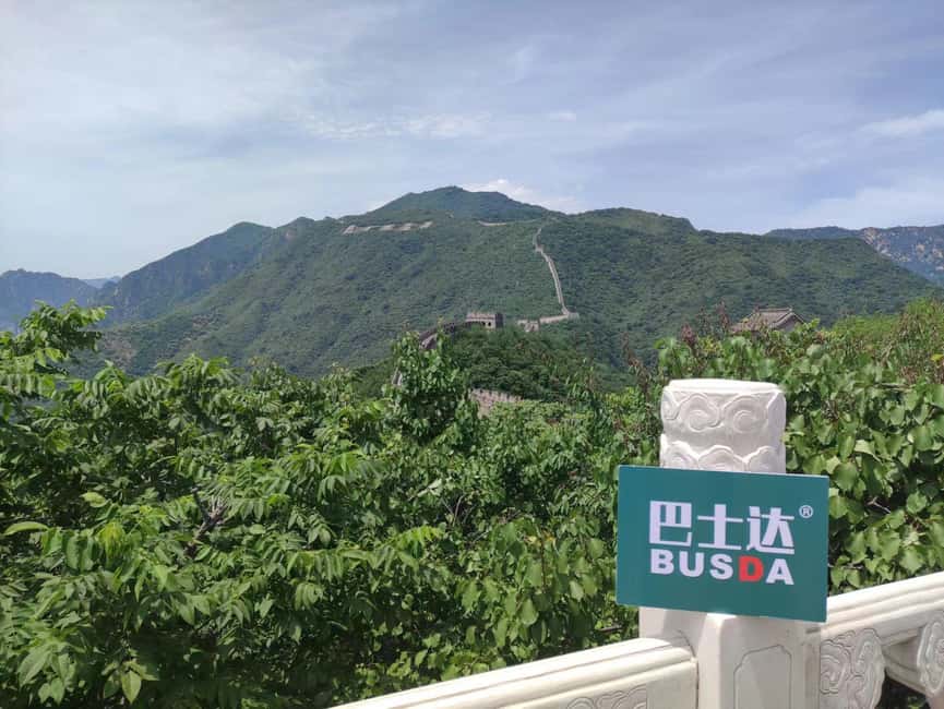 Beijing: Mutianyu Great Wall & Forbidden City /Summer Palace - Guides and drivers: why the human factor shows up