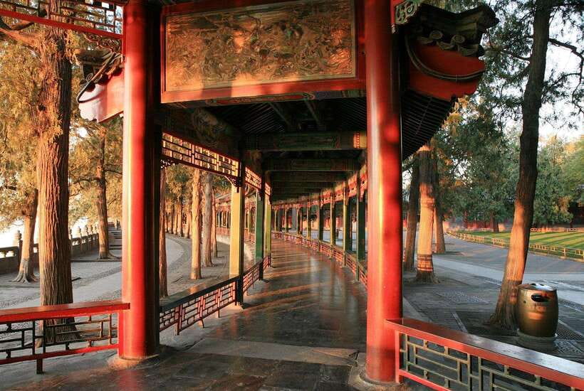 Beijing: Panda House w/Great Wall or City Sites Private Tour - Panda Garden at the Beijing Zoo: Why the morning plan works