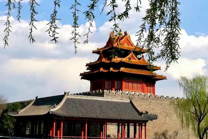 Beijing Private Layover Tour to Mutianyu Great Wall and Forbidden City - Forbidden City with a licensed English guide: focus on the main halls and living quarters