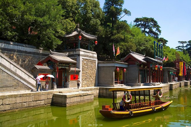 Beijing Private (less walking) 2-Day Tour with All Attractions - Day 2: Mutianyu Great Wall by cable car and toboggan down, then the Summer Palace
