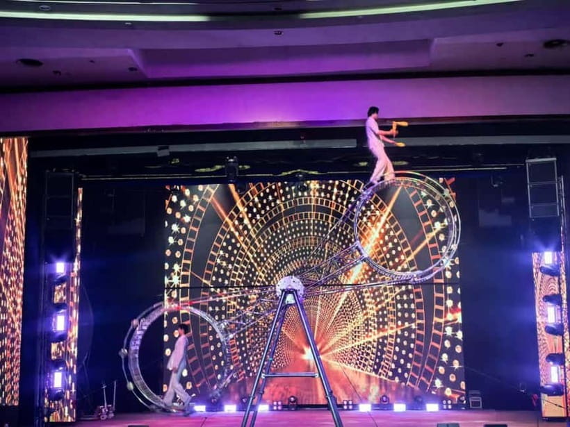 Beijing: Qinle Palace Acrobatics Show Ticket - Qinle Palace’s Han Palace meets aerial acrobatics