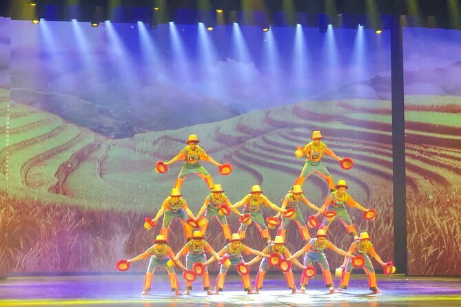 Beijing Red theatre Acrobatics Show Ticket - Red Theatre Acrobatics in Chaoyang, built for a one-hour wow