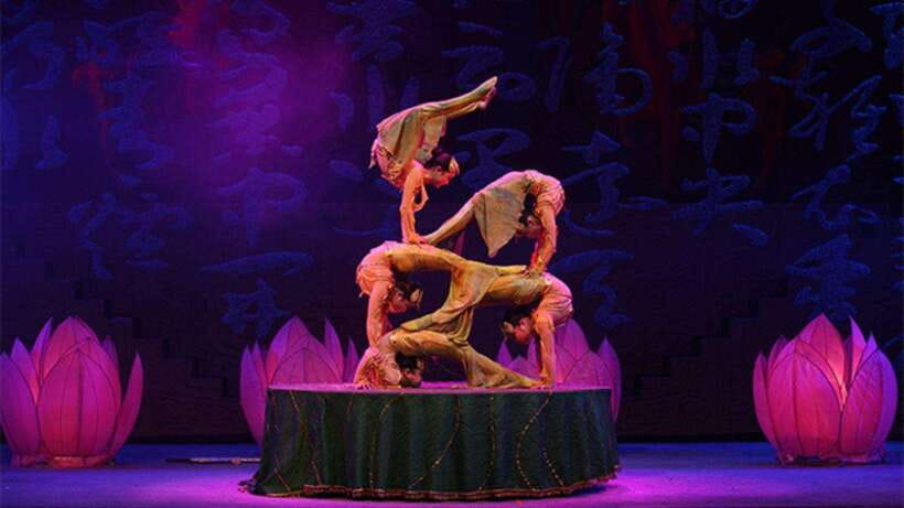 Beijing: Red Theatre Acrobatics Show Ticket-Local Must-See - Why the Red Theatre show is an easy win for a Beijing evening