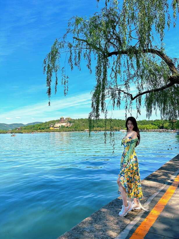 Beijing Summer Palace Ticket Reservation And Optional Items - Getting there the easy way: Line 4 to Xiyuan, exit C2