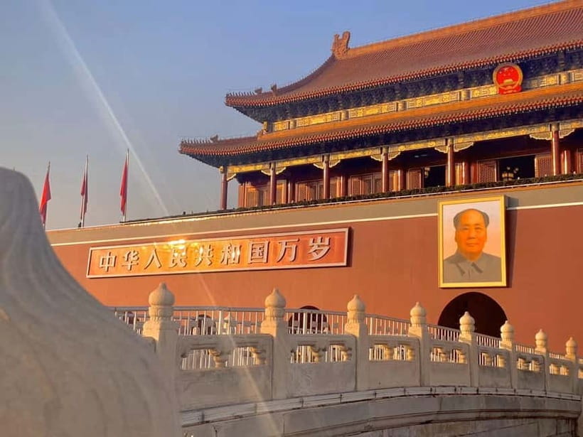 Beijing: The Forbidden City or Tiananmen Square Entry Ticket - The Guides and Support: Where It Usually Makes or Breaks the Day