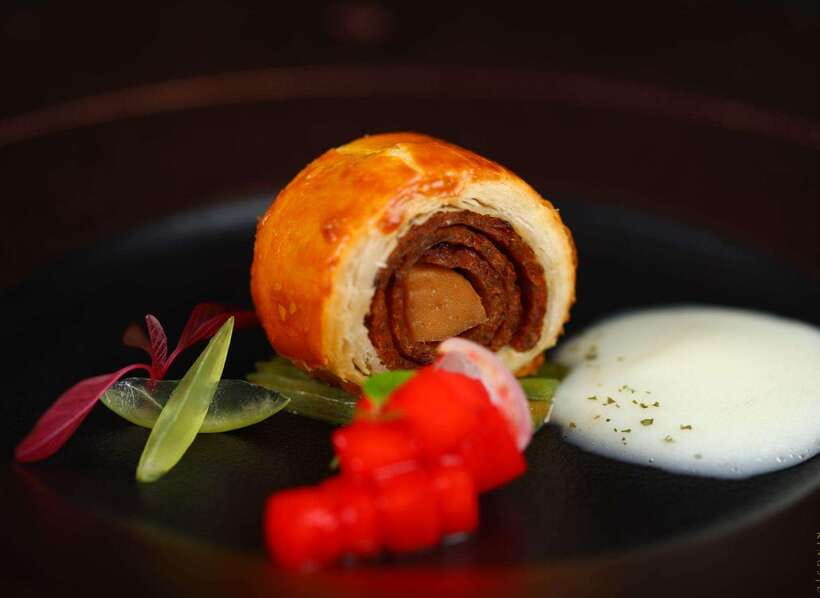 Beijing: Top Michelin Vegetarian Restaurant Reservation - How to time your visit for the easiest day in central Beijing