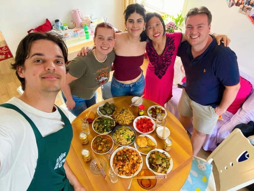Beijing: Vegan Home Cooking & Local Market Tour with Sanxia - Inside Sanxia’s Cozy Home Kitchen