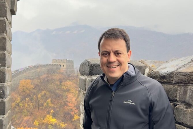 Exclusive Mutianyu Great Wall Tour: VIP Pass & Customized Options - Guide power at Mutianyu: why it shows up in real reviews