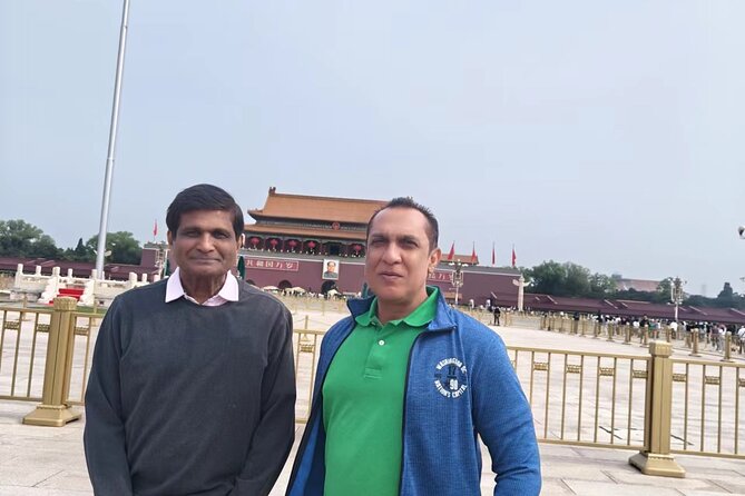 Explore Beijing's Tiananmen,Forbidden city andMutianyu with guide - The 8:00 AM pickup and a realistic 8 to 9 hour rhythm